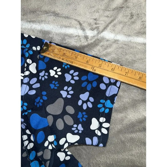 Wonder Wink Women's Size S Small Paw Prints Pet Paws Blue Stretch Scrub Top - Picture 8 of 9